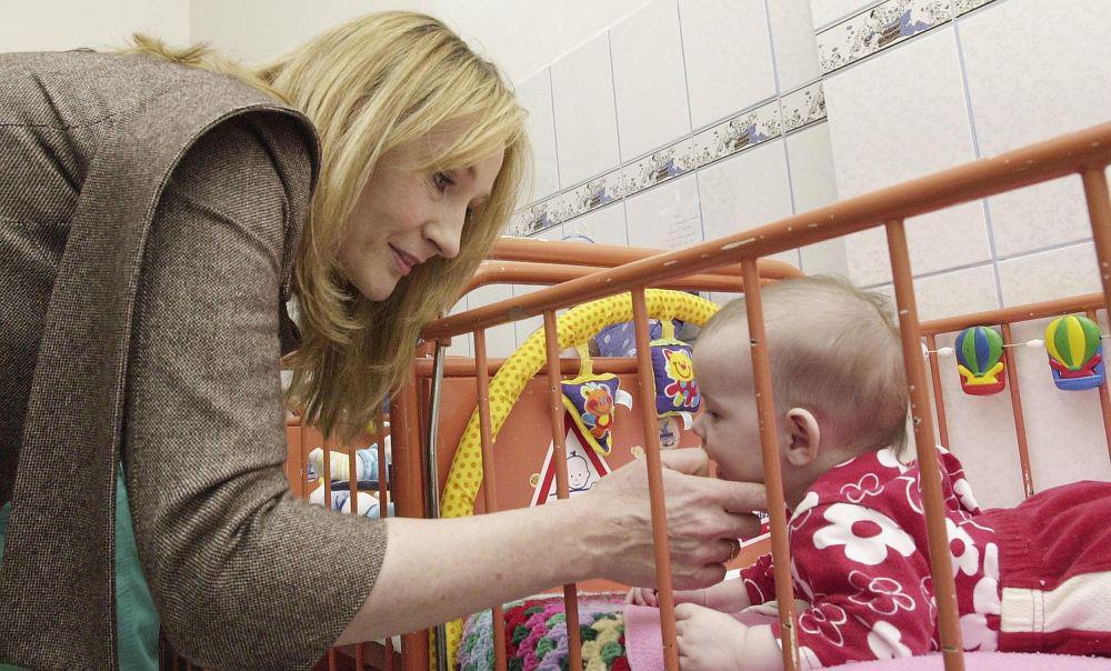10 Fakta Mengejutkan di Balik Kesuksesan J.K. Rowling