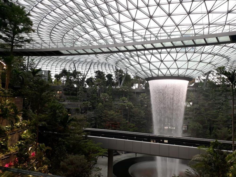 Liburan Singkat di Singapura? Ke Jewel Aja!