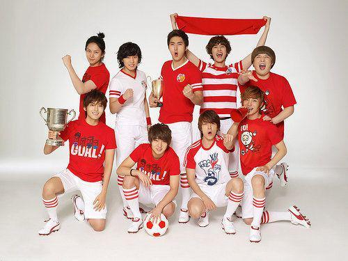 [OPINI] Fans Sepak Bola dan KPopers, Damai Yuk!