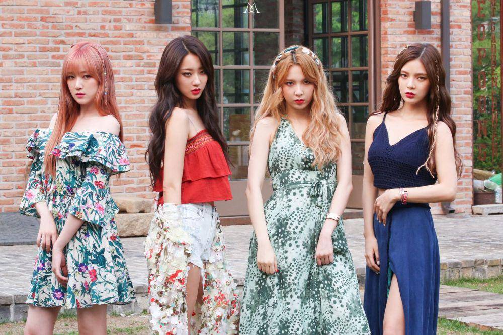 twitter.com/9muses_