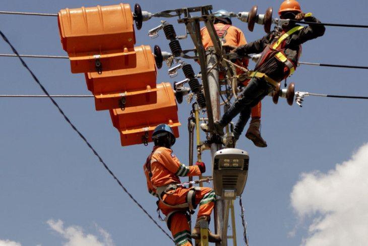 Bertahap, PLN Mulai Menormalkan Aliran Listrik Padam di Jakarta