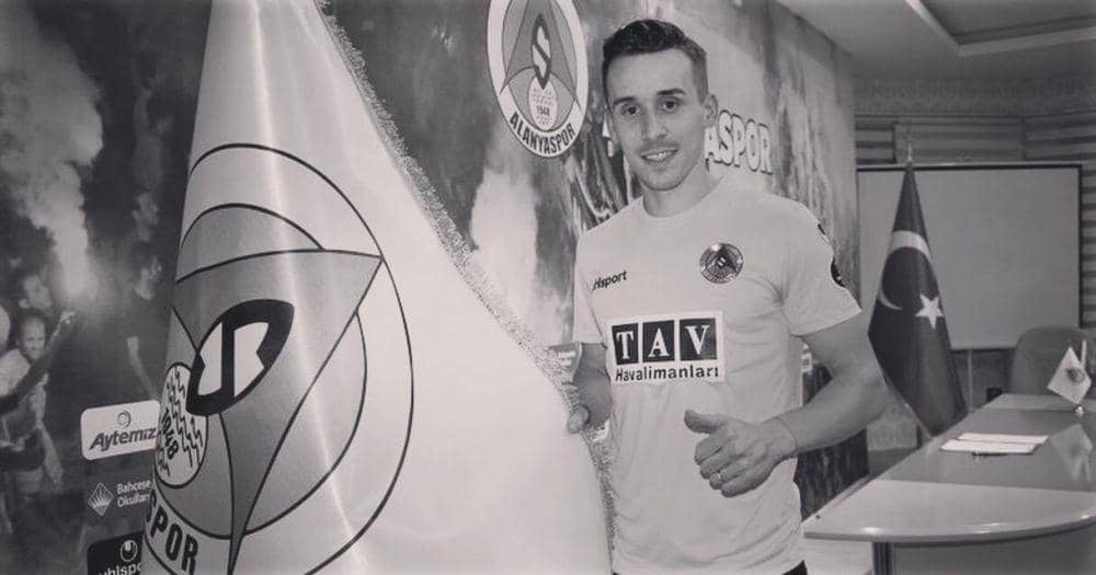 Pemain Timnas Republik Ceko Meninggal Dunia karena Kecelakaan Bus