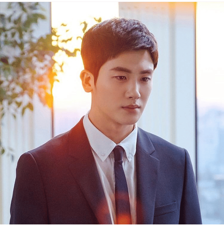 www.instagram.com/_park.hyung.sik_