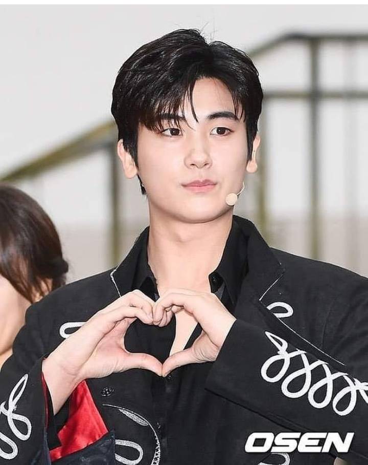 www.instagram.com/parkhyungsikinternational