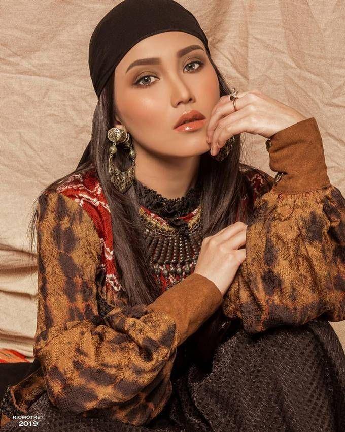 instagram.com/ayutingting92/