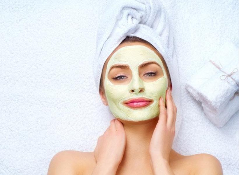 7 Item Makeup yang Perlu Dibawa Saat KKN, Tetap Segar Tuntaskan Proker