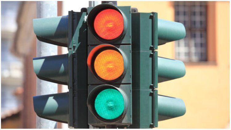 10 Traffic Light ini Desainnya Unik, Ada Bentuk Emoji
