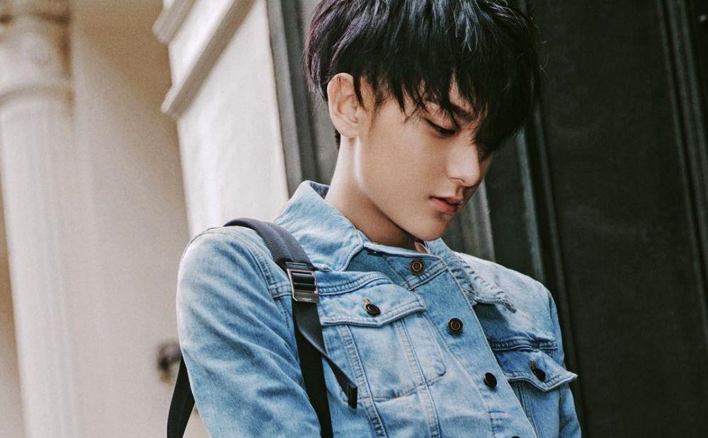 Genap 26 Tahun, 10 Potret Terbaru Z.Tao ex EXO yang Kian Menawan