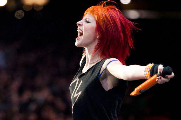 5 Vokalis Band Cewek Alt-Rock Era MySpace, Empowering Banget!