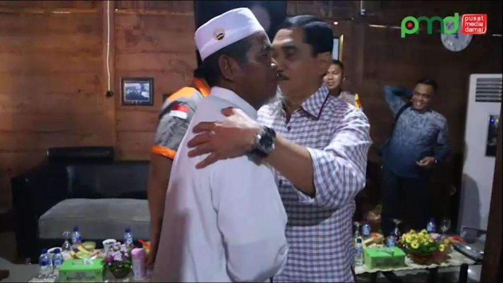 Potret Adik Teroris Amrozi Merangkul Kembali Napiter ke Ibu Pertiwi