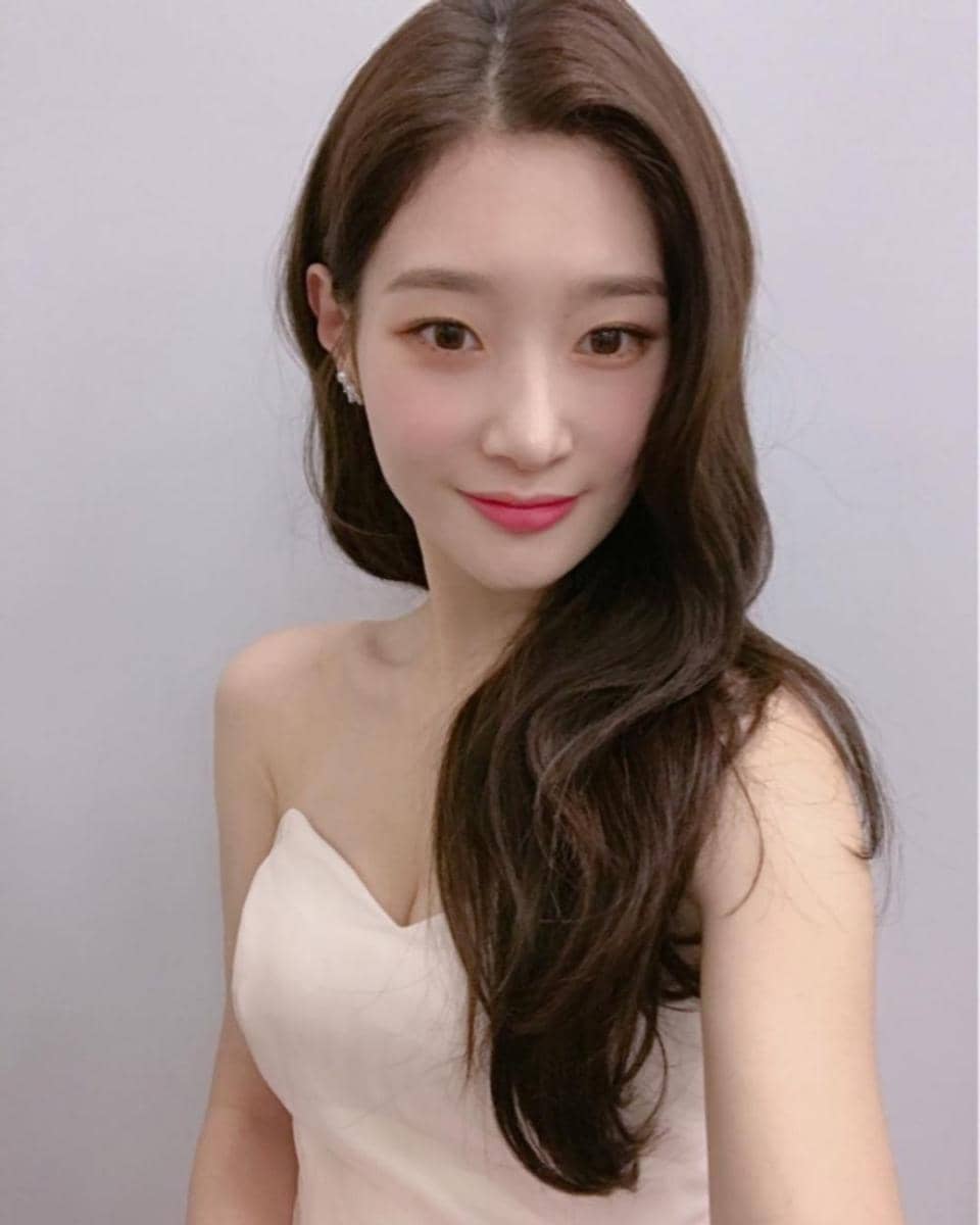 instagram.com/j_chaeyeoni