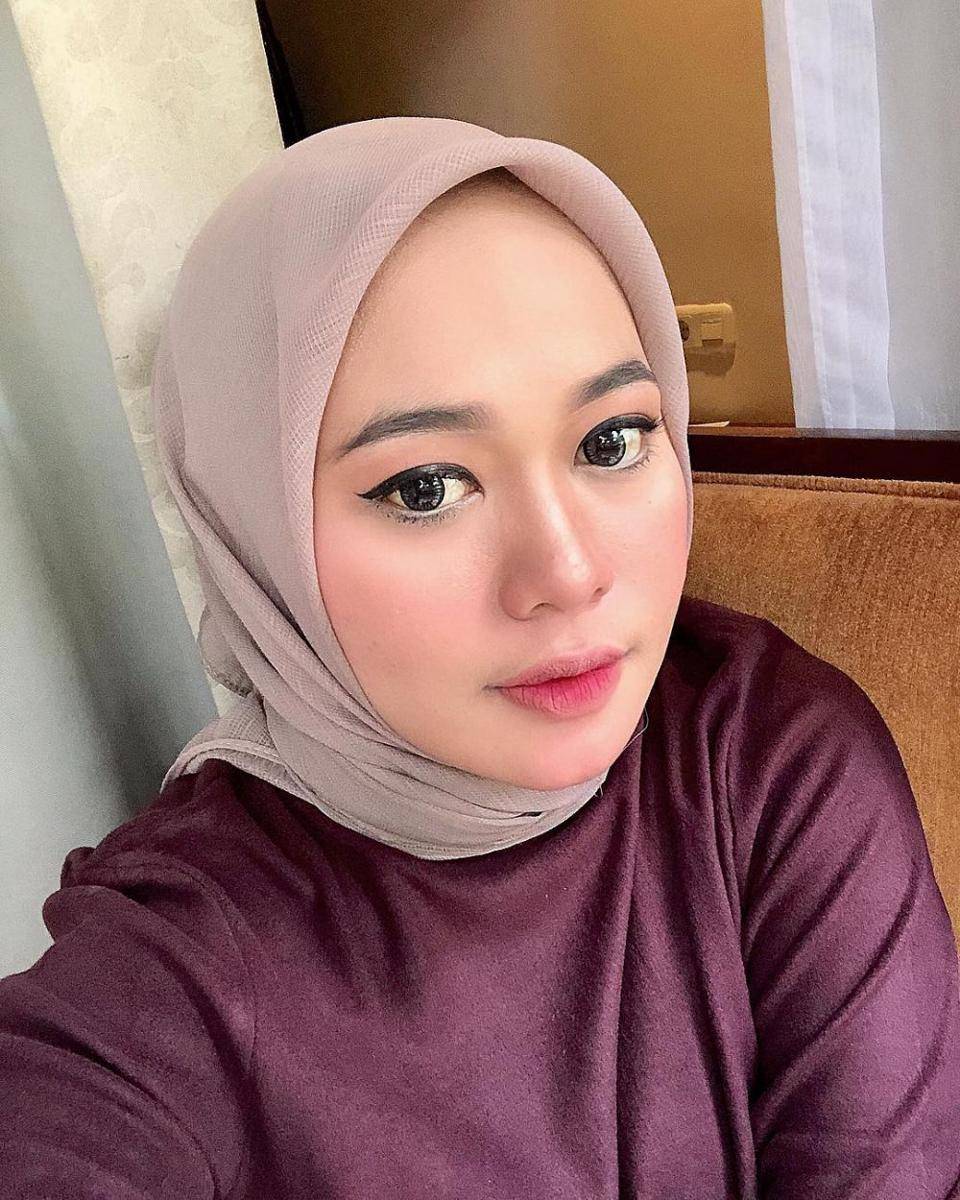 Instagram.com/anisarahmaan