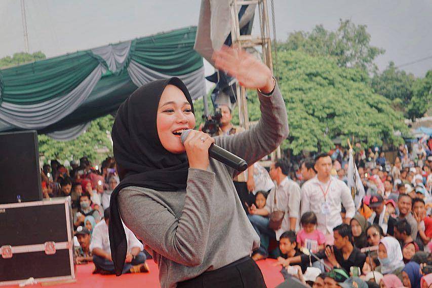 Instagram.com/anisarahmaan