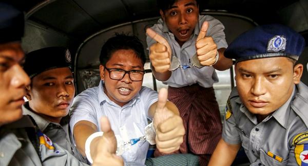 Dua Wartawan Myanmar yang Dipenjara Akhirnya Dibebaskan