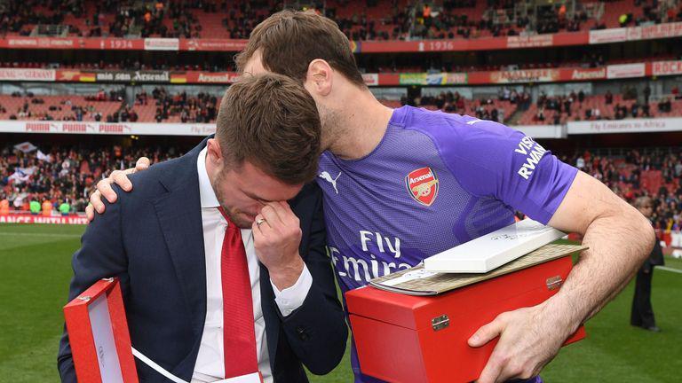 Ini Beda Suasana Perpisahan Aaron Ramsey dan Gary Cahill