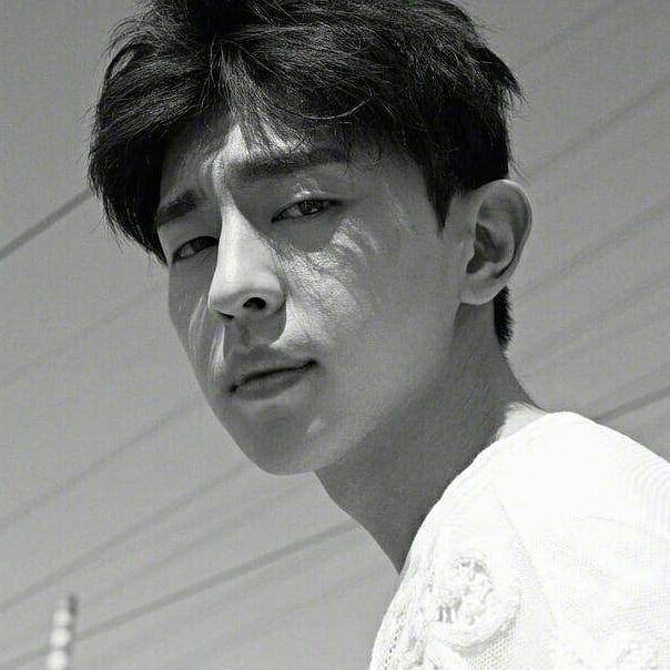 instagram.com/denglun.official