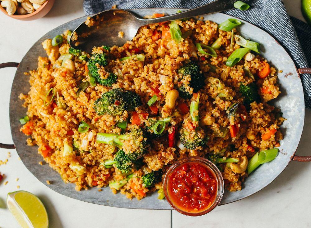 9 Menu Sahur dengan Quinoa, Bikin Puasamu Penuh Semangat & Energi