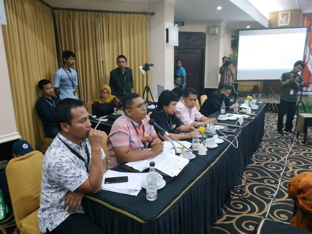 Hari Terkahir, Rekapitulasi KPU Jatim Lagi-lagi Buntu
