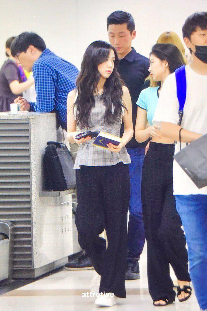blackpinkupdate.com