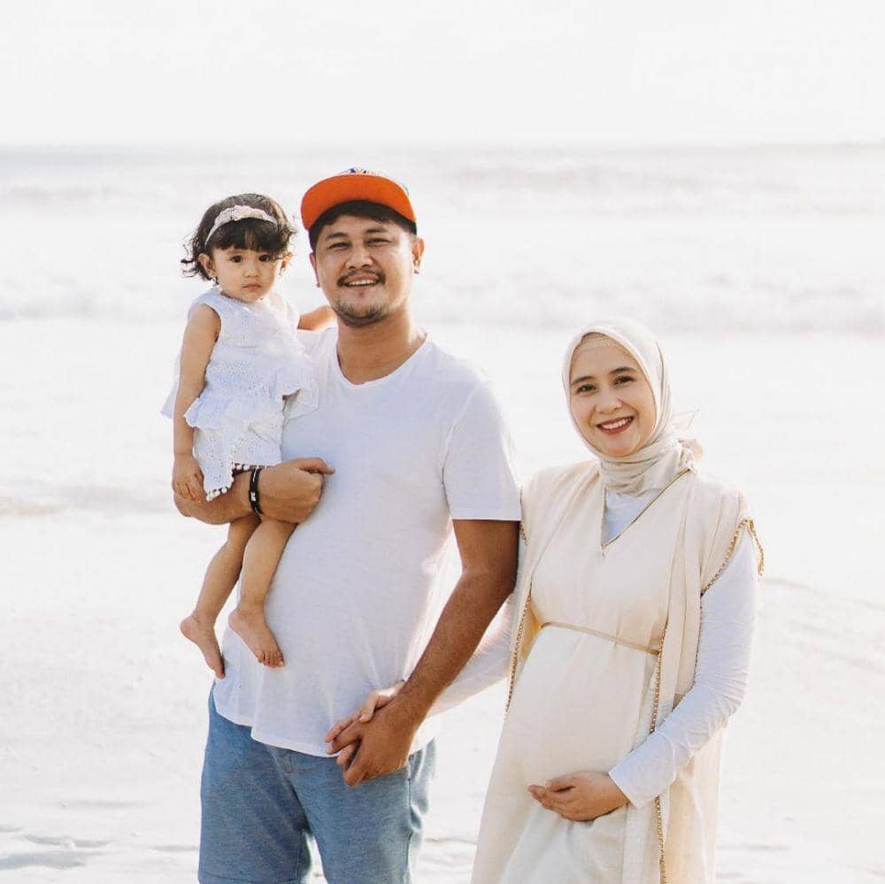 instagram.com/ryana_dea/