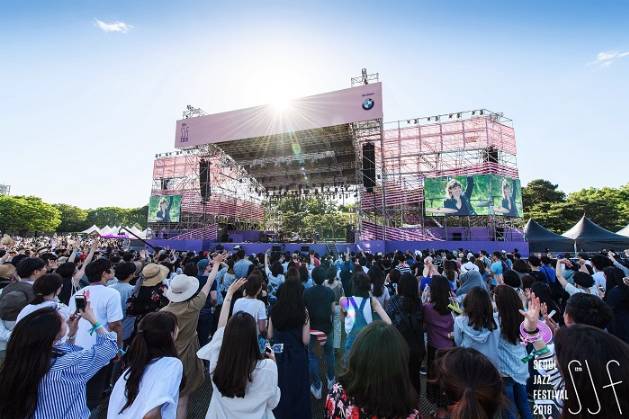instagram.com/@seoul_official