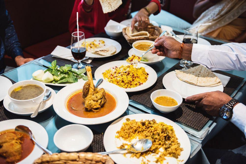 6 Gerai Makanan Halal Tengah Kota di Singapura