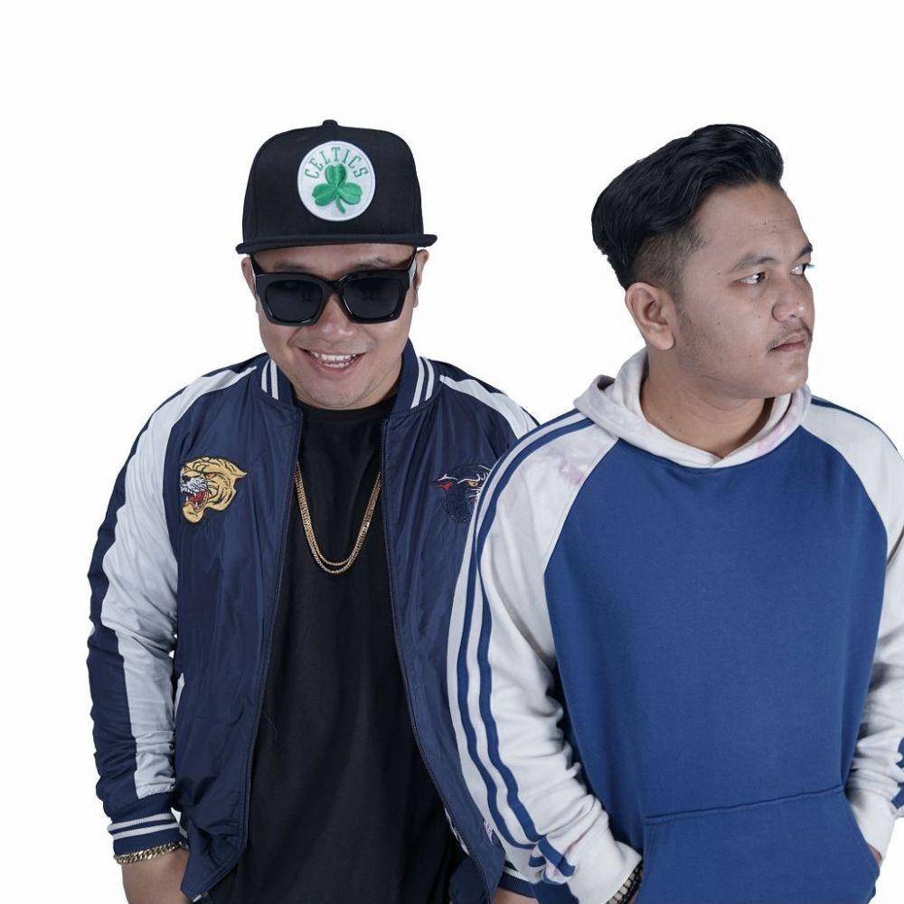 instagram.com/langitsore.musik/