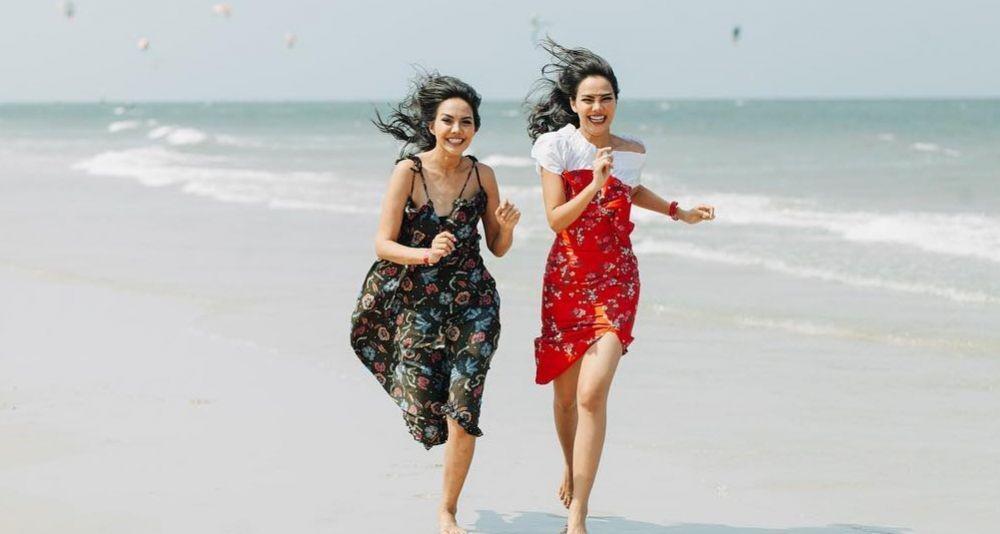 20 Destinasi Traveling ala Si Kembar Valerie dan Veronica, Bikin Iri!