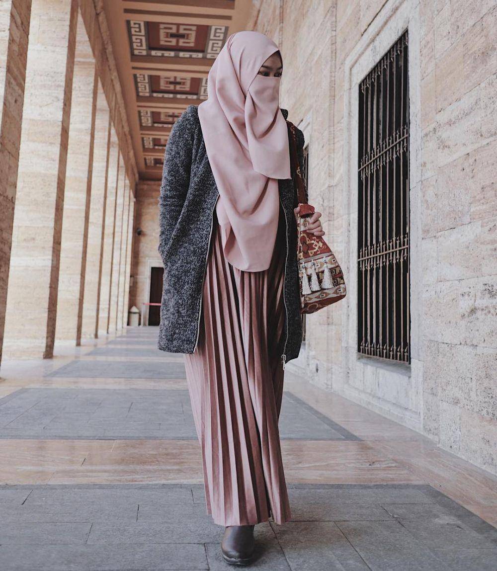 instagram.com/wardahmaulina_