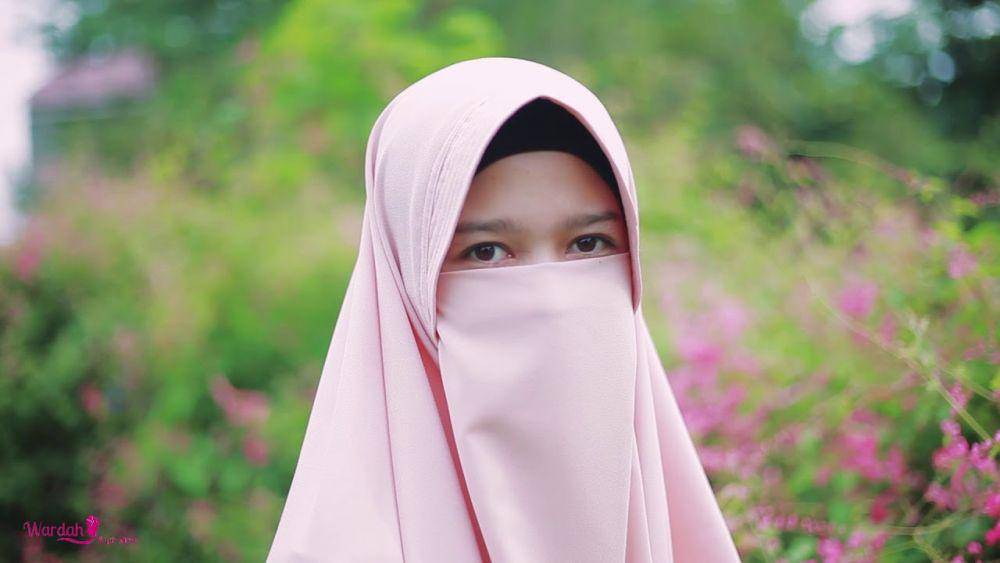 youtube.com/Una Wardah