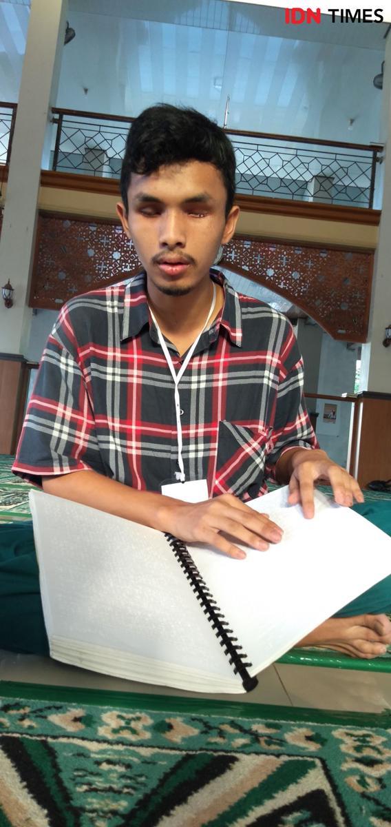 Pesantren di Semarang Ini Mengajarkan Baca Alquran Braille, Simak Yuk!