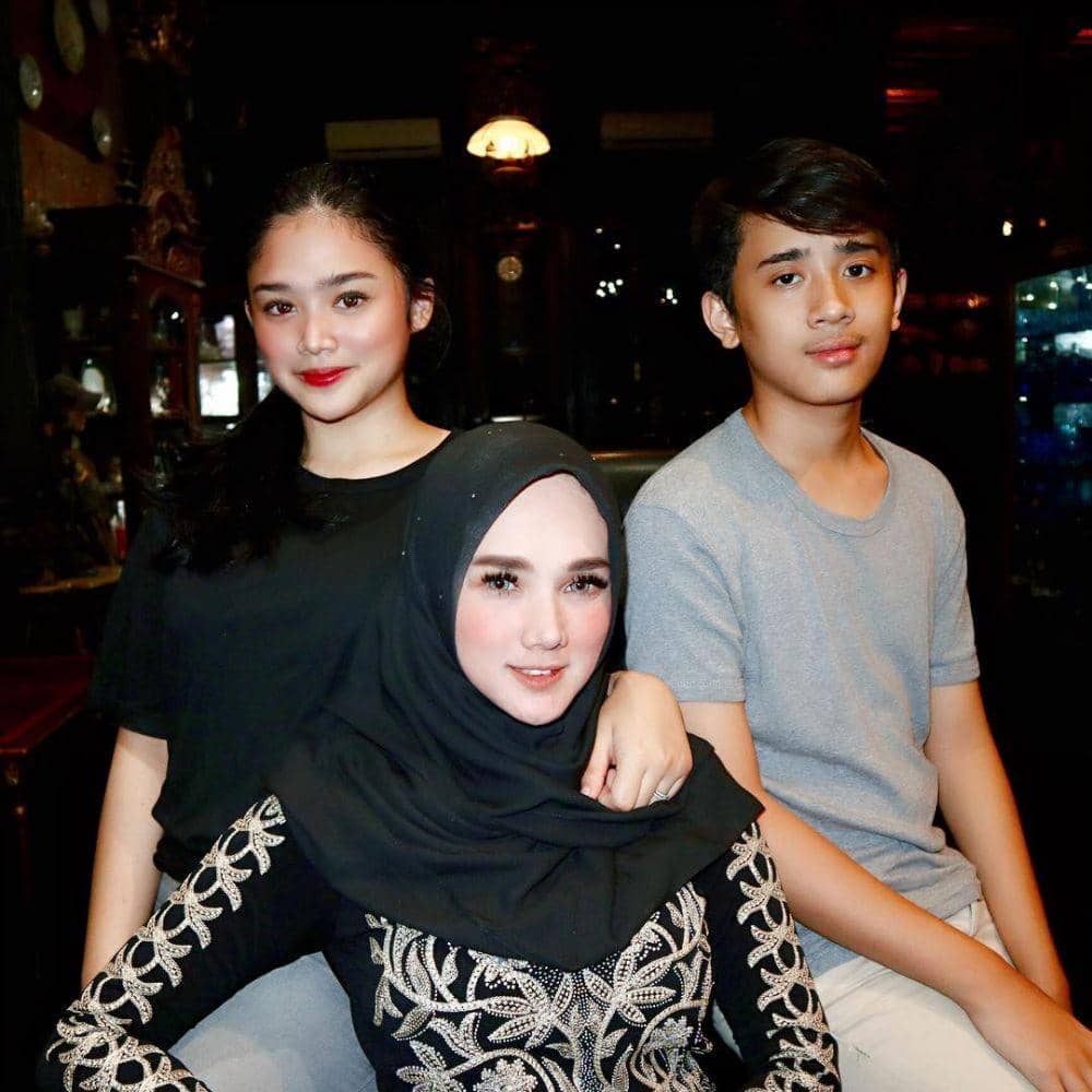 instagram.com/mulanjameela1