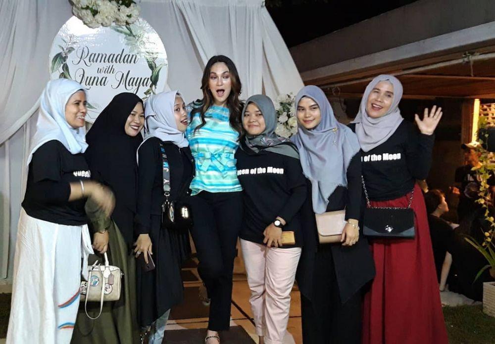 10 Keseruan Bukber Luna Maya & Fans Setia, Dibuatin Pelaminan Lho