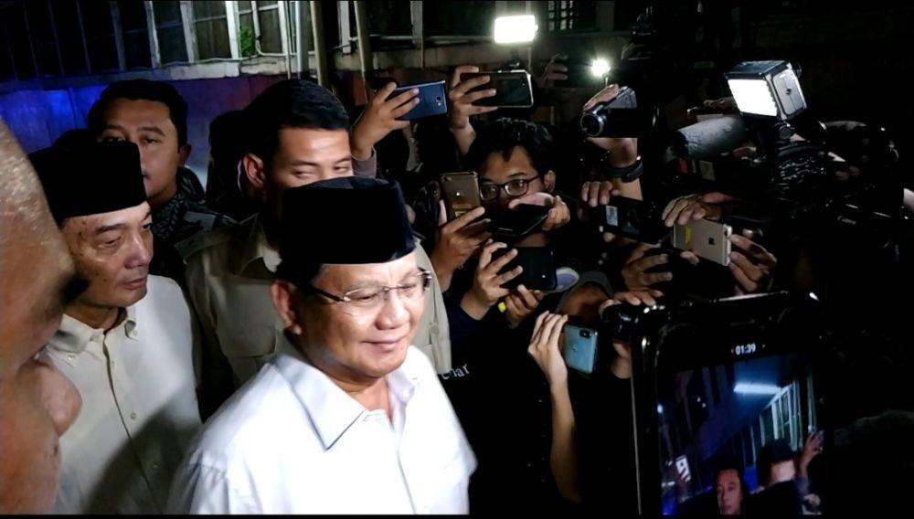 Prabowo Mengimbau Pendukungnya Gelar Aksi yang Damai