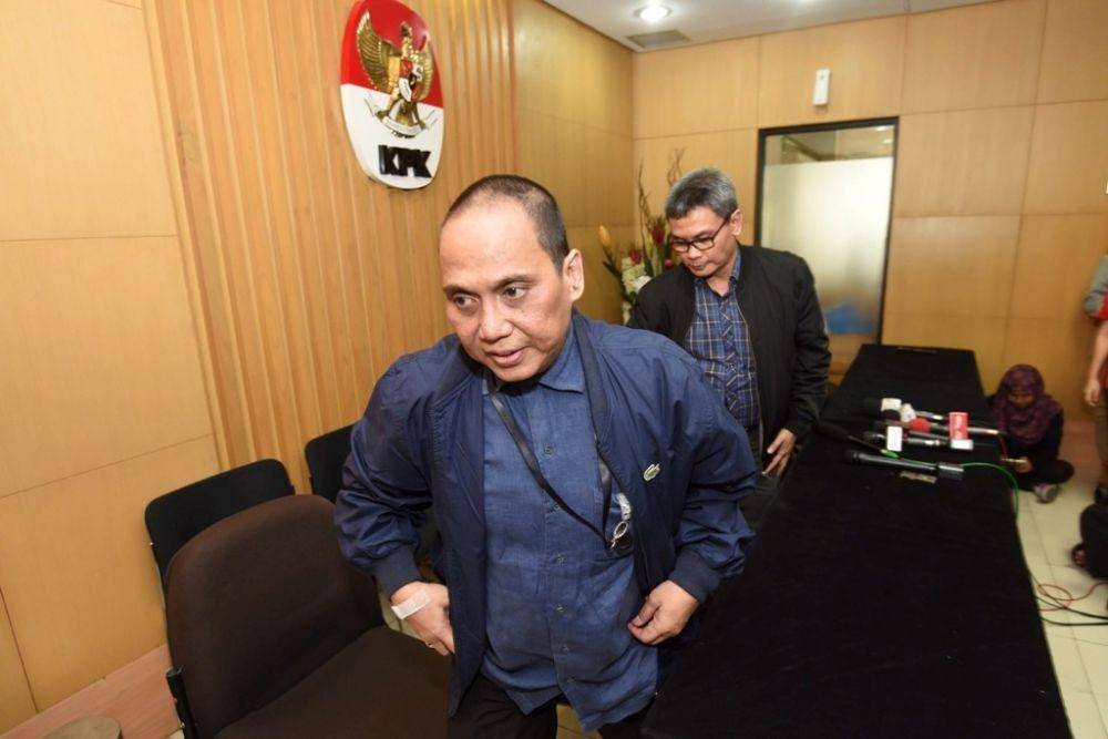 (Mantan Plt pimpinan KPK Indrianto Seno Adji <di depan>) ANTARA FOTO/Akbar Nugroho Gumay
