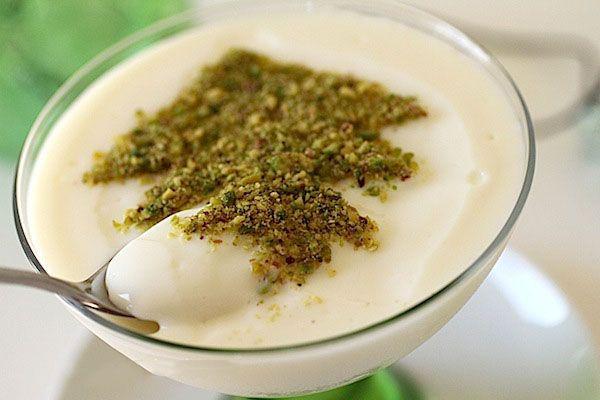 Resep Fereni, Pudding Khas Persia yang Cocok buat Menu Buka Puasa