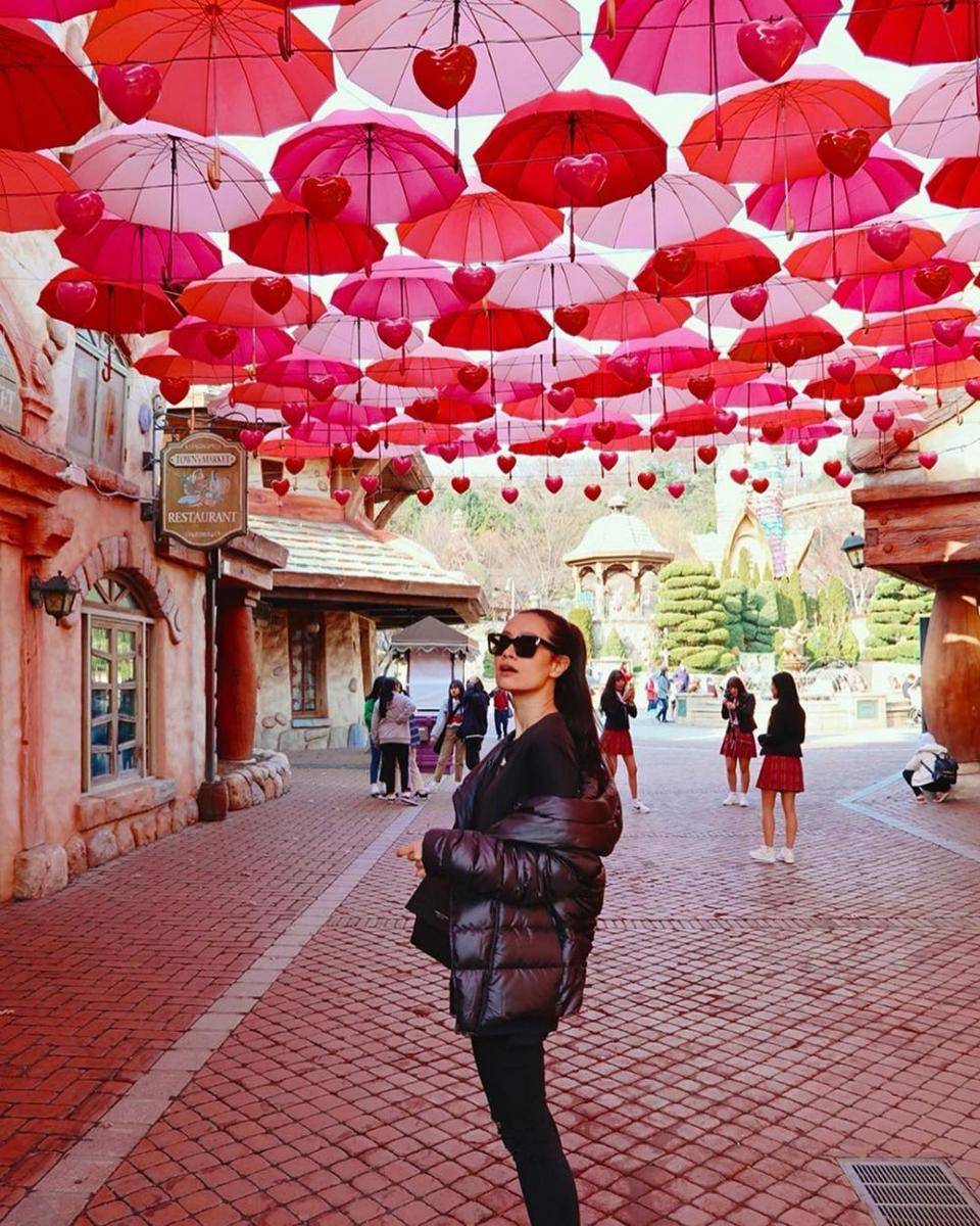 Instagram.com/vickymonica