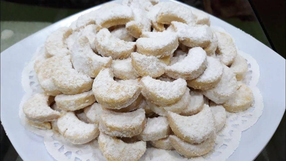 Resep Kue Lebaran: Kue Putri Salju yang Lembut di Mulut