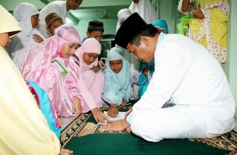 7 Kenangan Buku Kegiatan Ramadan Masa Kecil yang Tak Terlupakan