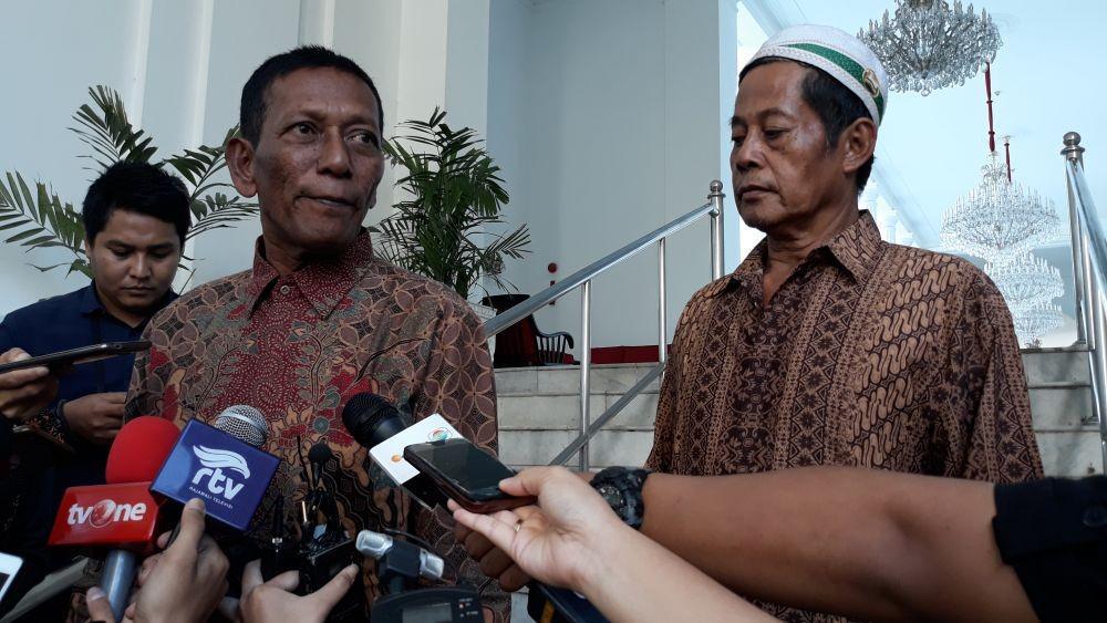 Jokowi Beri Santunan Uang kepada Korban Penjarahan Aksi 21-22 Mei