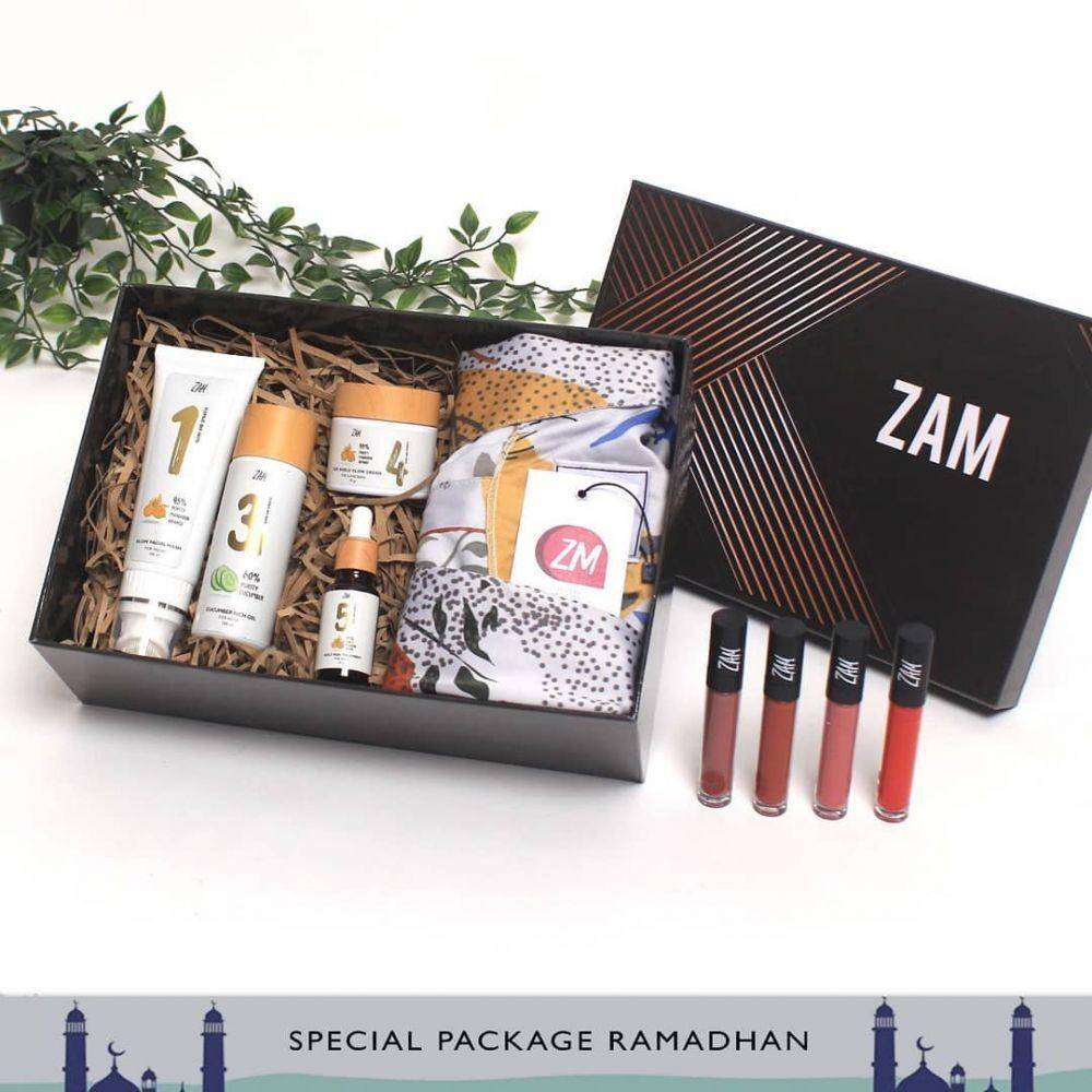 Instagram/zamcosmetics