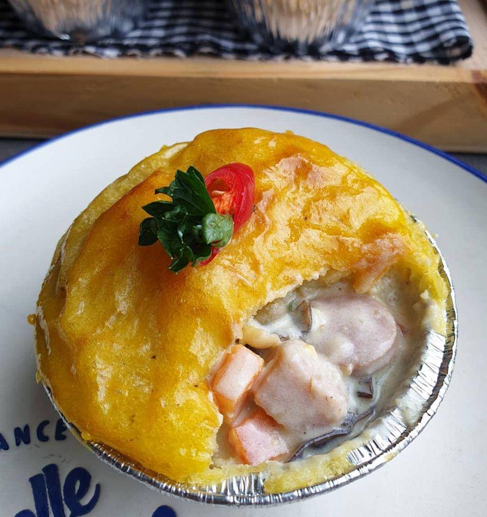 instagram.com/nawang_okta