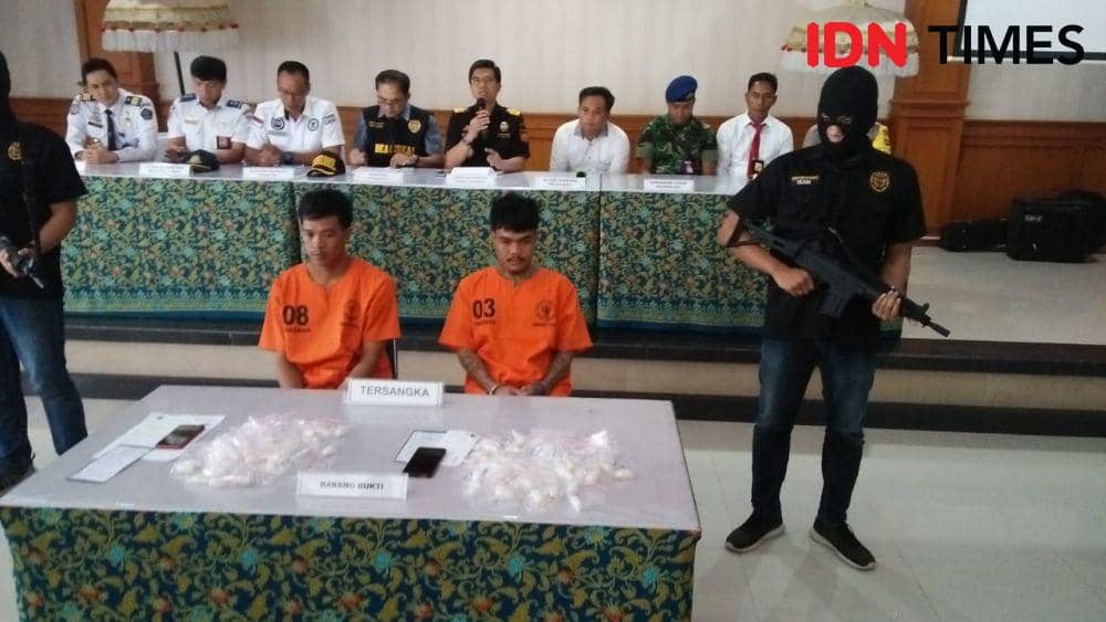 Terciduk di Bandara Ngurah Rai, Dua WNA Thailand Telan 989 Gram Sabu