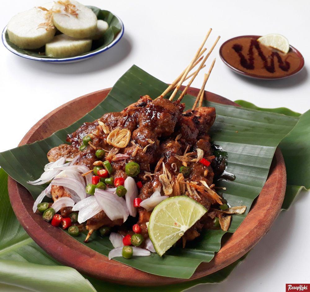 8 Kuliner Kaki Lima Asli Indonesia yang Gak Lekang Oleh Zaman