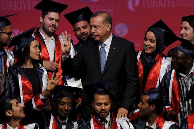 Ini 5 Keutungan Beasiswa Turkiye Bursları Selama Kuliah
