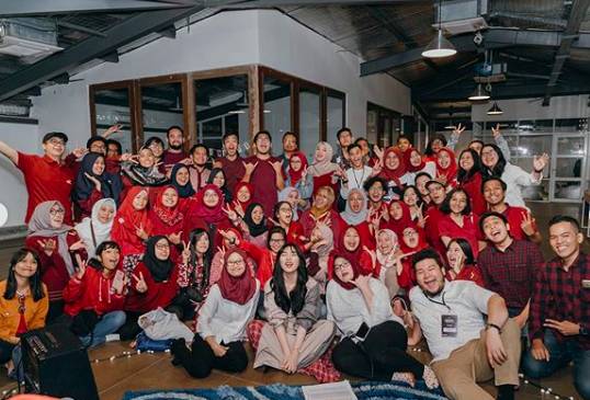 instagram.com/isyanasarasvati