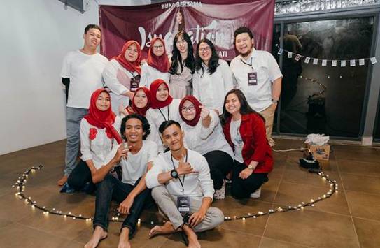 instagram.com/isyanasarasvati