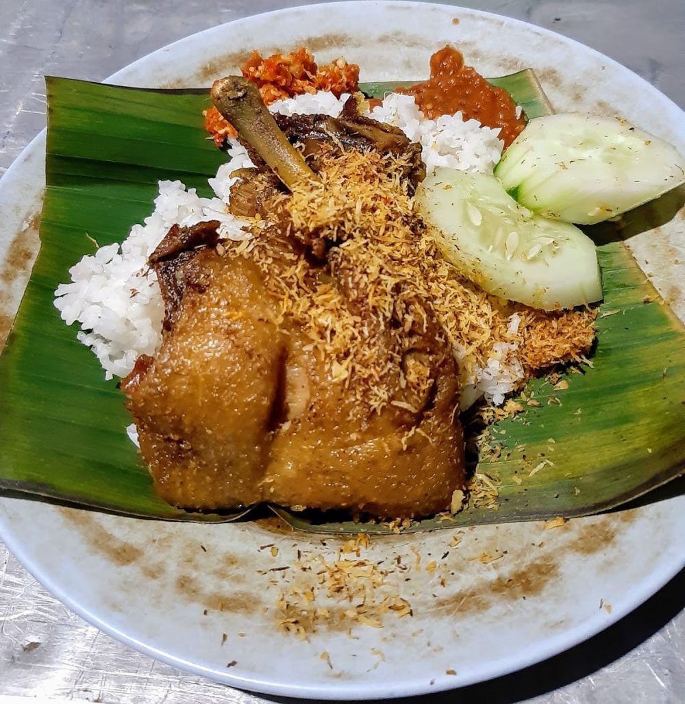5 Spot Kuliner Bebek di Surabaya Ini Gak Pernah Sepi, Wajib ke Sini!