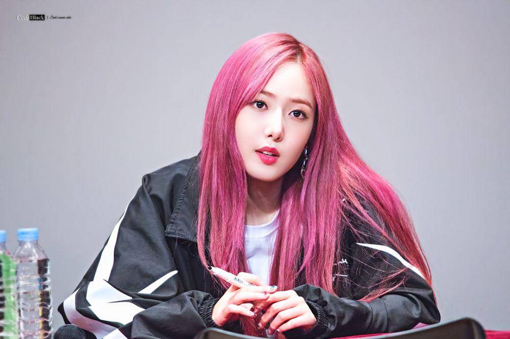 instagram.com/sinb_gfriend