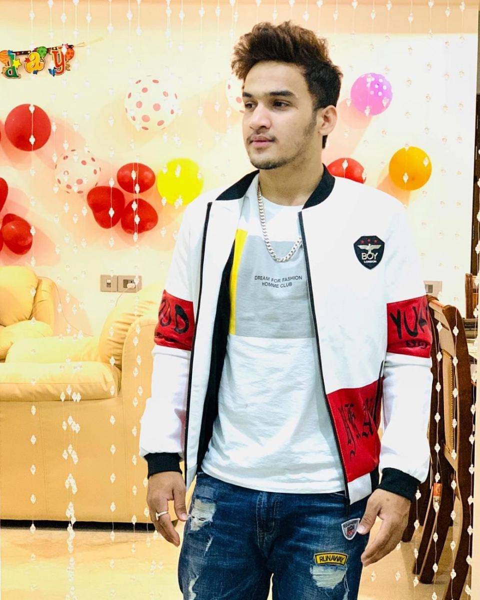 Instagram.com/faisalkhan30